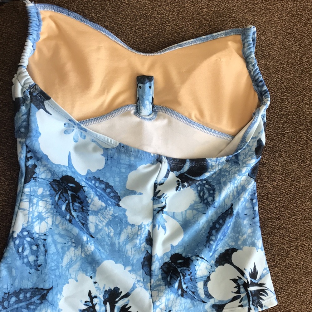 Catalina Swim Top - Picture 5 of 10